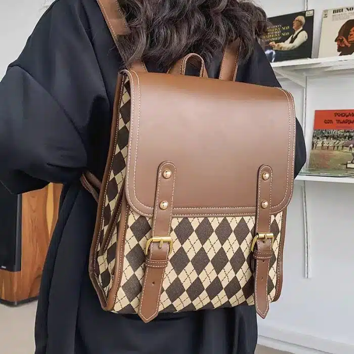 Classic Argyle Pattern Backpack - Lightweight & Stylish