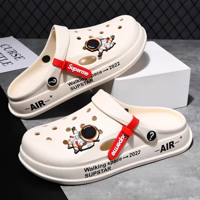 Astronaut-Themed Clogs – Comfortable Lightweight Slip-On Sandals