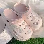 Cute Charm-Decorated Pink Clogs – Comfortable & Stylish Platform Sandals for Women